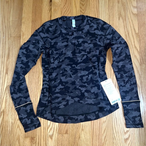 NWT Lululemon Close to Crossing Long Sleeve Top - Picture 4 of 6